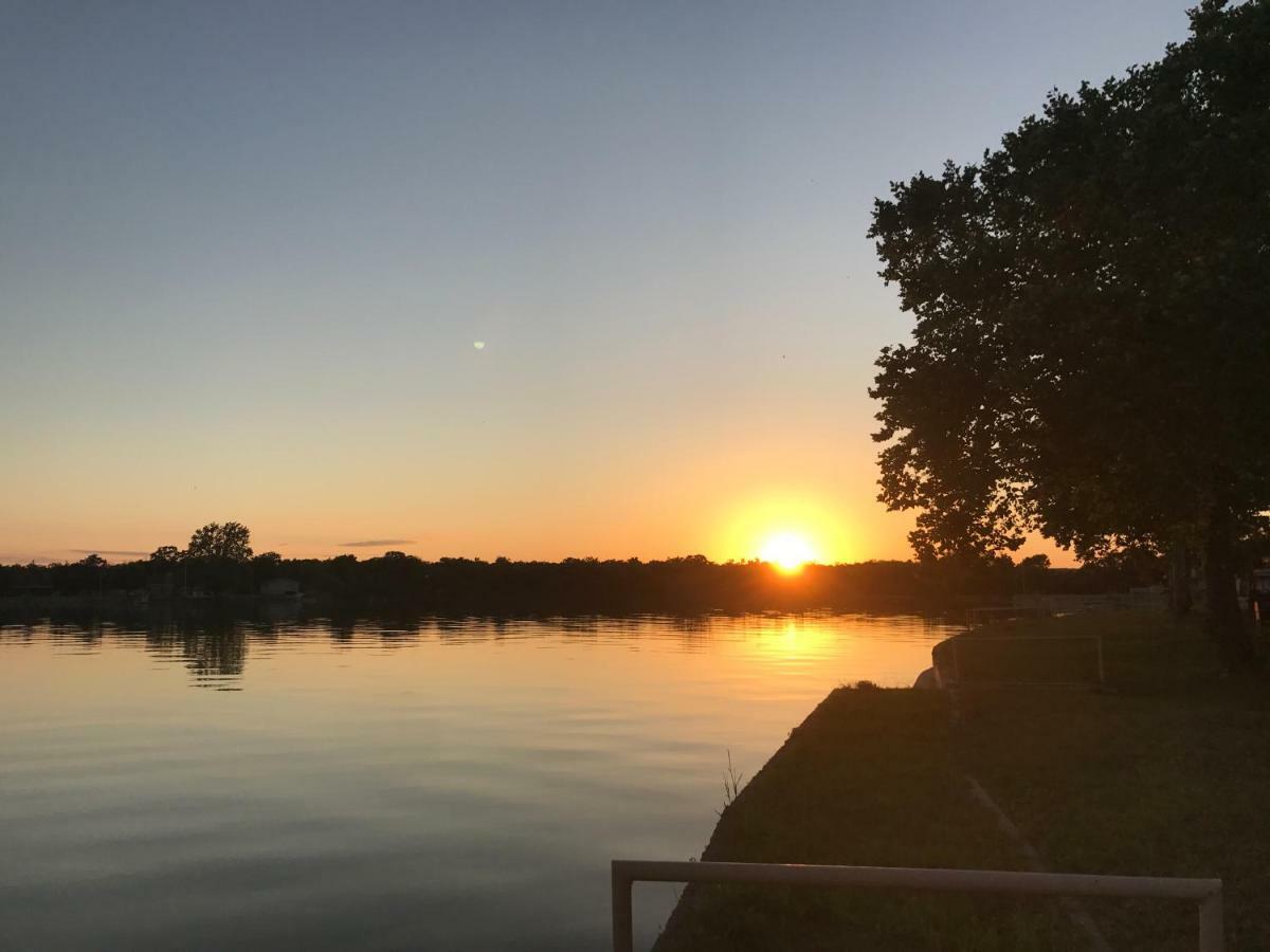 Oasis Lake Buchanan Bluffton Ngoại thất bức ảnh
